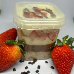 imagem do produto Ninho, brigadeiro e morango 