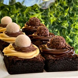 imagem do produto Brownie Brigadeiro Branco com nutella 