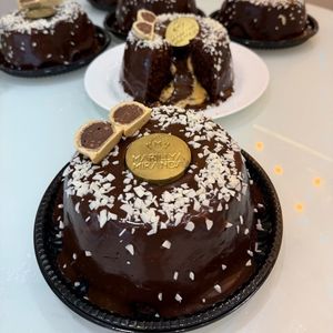 imagem do produto Bolo vulcão ouro branco 1KG