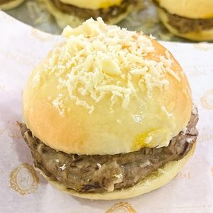 imagem do produto Pãozinho de Carne de Sol na Nata