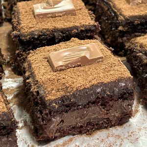 imagem do produto Bolo gelado (chocolate meio amargo)