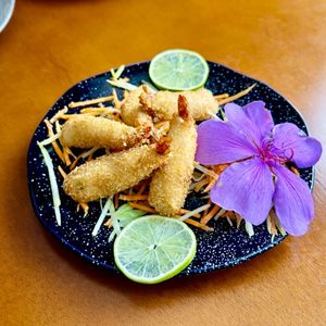 imagem do produto CAMARÃO COM CATUPIRY EMPANADO  2 UNIDADES