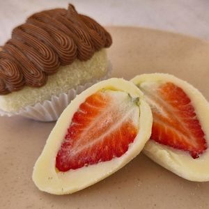 imagem do produto Coxinha de Ninho com Morango