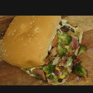 imagem do produto X Bacon com brócolis 