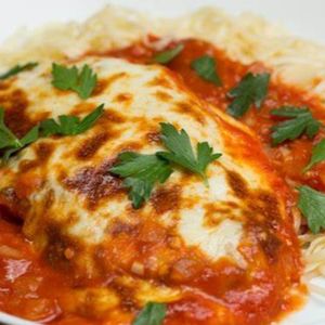 imagem do produto FILÉ DE FRANGO A PARMEGIANA 