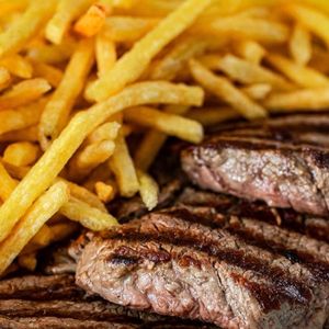 imagem do produto Bife acebolado com fritas 