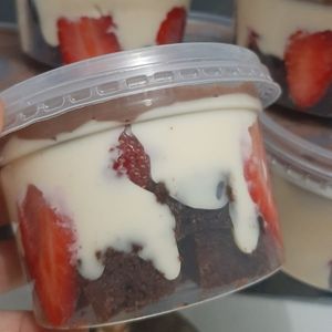 imagem do produto Delícia de brownie com morango