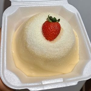 imagem do produto Mini vulcão ninho com geleia de morango 
