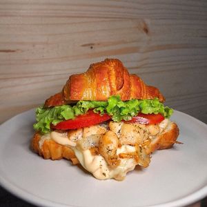 imagem do produto Croissant Frango e Salada 