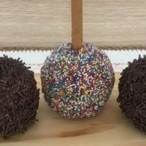 imagem do produto Maçã do amor de chocolate