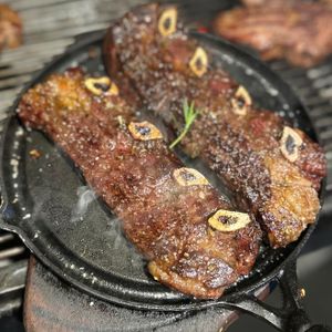 imagem do produto Assado de tira (incluso arroz e mandioca)