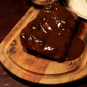 imagem do produto Costela suína BBQ + arroz + purê de batata