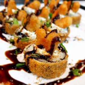 imagem do produto 20 Hot Salmão com Recheio de Camarão Empanado 