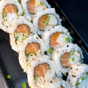 imagem do produto Uramaki Salmão E Camarão 