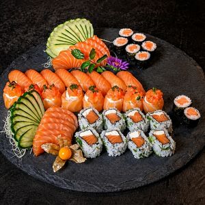 imagem do produto Combo Salmão Sakura/ 46 peças 