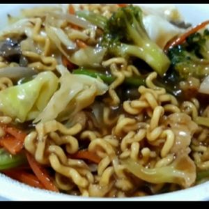 imagem do produto YAKISOBA (G) VEGETARIANO