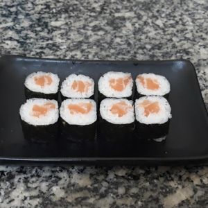 imagem do produto HOSSOMAKI DE SALMÃO 