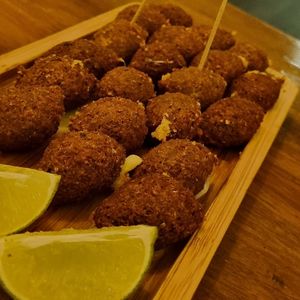 imagem do produto Porção de Mini Quibe Recheado com Queijo