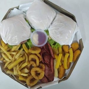 imagem do produto Combo 14 (3 lanches + 900g Porção)
