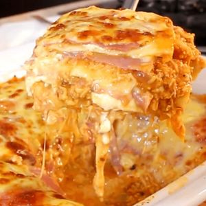 imagem do produto LASANHA DE FRANGO TAM.FAMÍLIA! ESCOLHA O TAMANHO!!! E DEIXE AGENDADO!!!