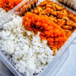 imagem do produto Frango ensopado com purÊ de cenoura