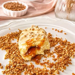 imagem do produto PICOLÉ GOURMET DE PUDIM CHO BRANCO C/ CROCANTE 