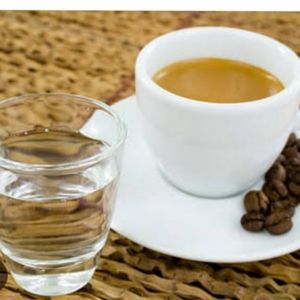 imagem do produto Expresso pequeno com leite.