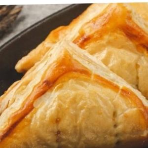 imagem do produto Pastel folhado de carne seca