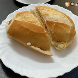 imagem do produto Pão francês com ovo e manteiga na chapa