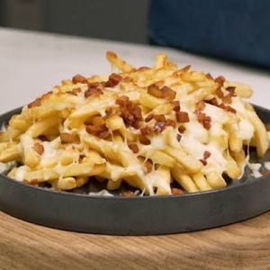 imagem do produto Batata com queijo e bacon 550 gramas