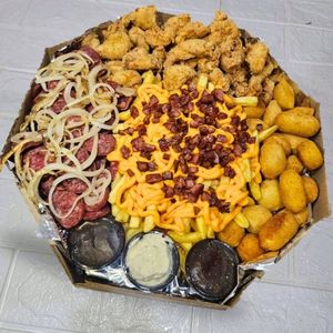 imagem do produto Batata frita + 3 acompanhamentos 