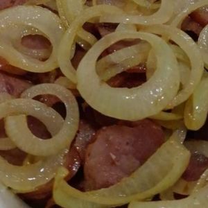 imagem do produto Fritas com calabresa acebolada 