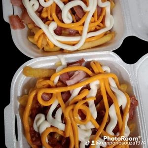 imagem do produto Combo batata frita especial 300gr + coca lata