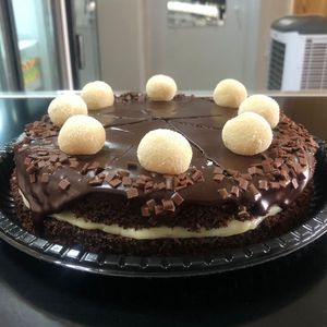 imagem do produto Bolo de ninho recheado M