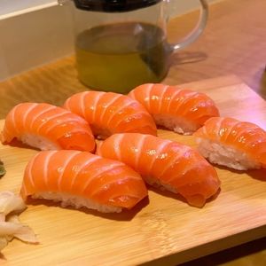 imagem do produto Niguiri salmão 4 peças 