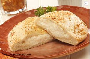 imagem do produto Calzone de Três queijos