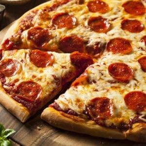 imagem do produto 1 pizza 25 cm + borda + refri 