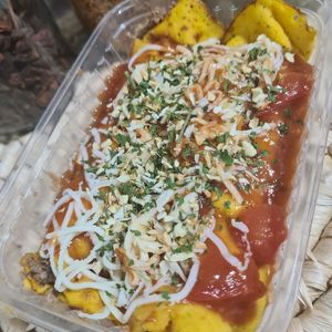 imagem do produto ( Low Carb)Panqueca de cenoura recheada com patinho moído, molho de tomate fresco, queijo e ervas finas. 