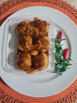 imagem do produto Almôndegas de grão de bico com molho de tomate e champignon