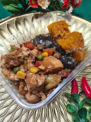 imagem do produto Frango xadrez com berinjela refogada e abóbora