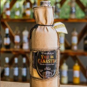 imagem do produto Cachaça OURO 670 ml com capa lona