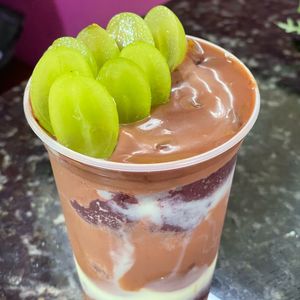 imagem do produto 700ml Açaí mousse de chocolate com fruta