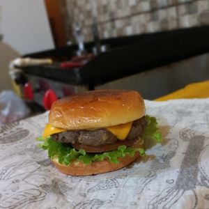 imagem do produto X-burguer artesanal