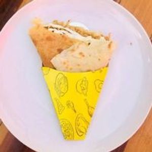 imagem do produto auá – Sabor nordestino com calabresa, queijo, cream cheese, tomate e milho amarelo. Uma combinação quente e acolhedora!