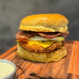 imagem do produto FRANGO CAIPIRA BURGUER 