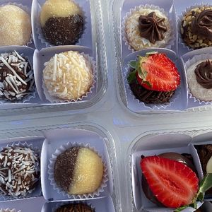 imagem do produto CAIXINHA DE BRIGADEIRO 