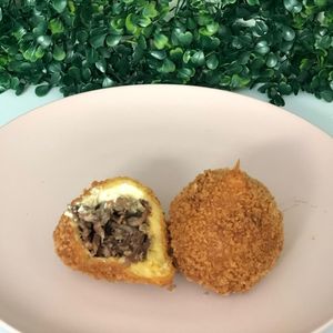 imagem do produto Coxinha de Costela com Cream Cheese