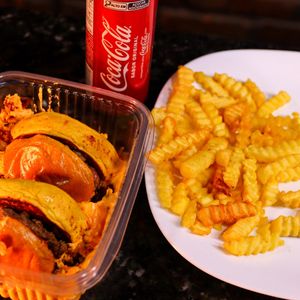 imagem do produto Piscina de cheddar + coca 310ml