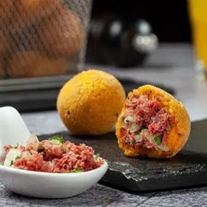 imagem do produto BOLINHO DE ABÓBORA COM CARNE SECA