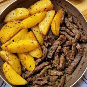 imagem do produto Alcatra com Batata Rústica 